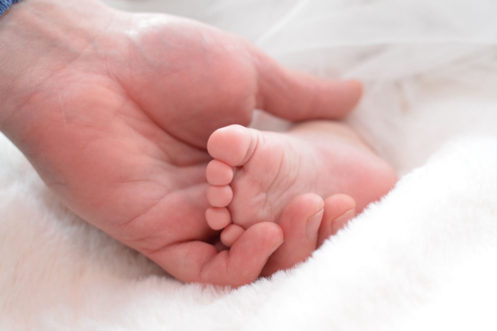Da trẻ sơ sinh và trẻ nhỏ: đặc điểm và cách chăm sóc hằng ngày