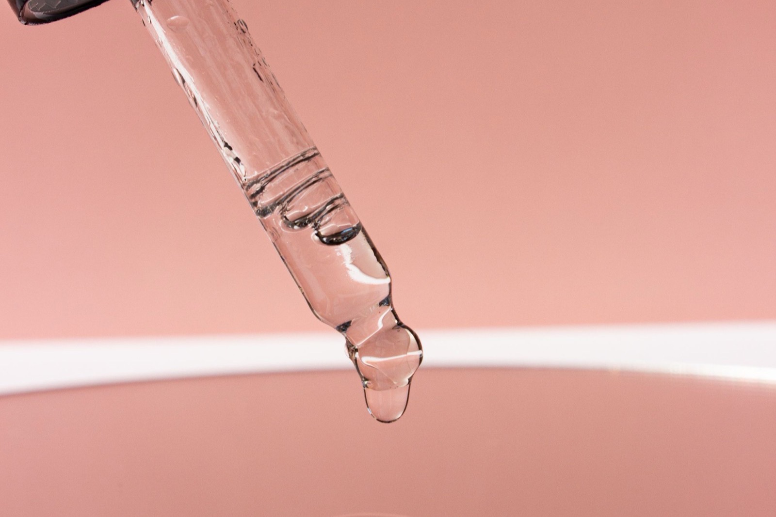 Ethylhexylglycerin trong mỹ phẩm: hỗ trợ bảo quản, dị ứng, ASEAN