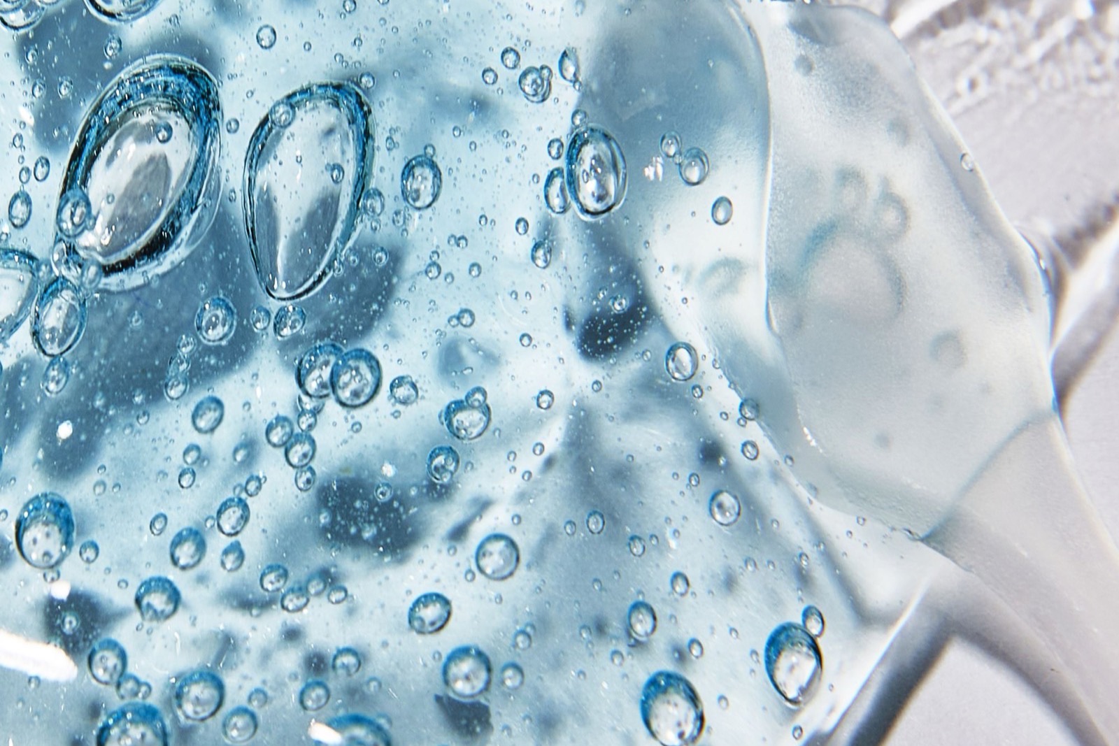 Hyaluronic acid trong mỹ phẩm: cấp ẩm, phân tử lượng, cách dùng