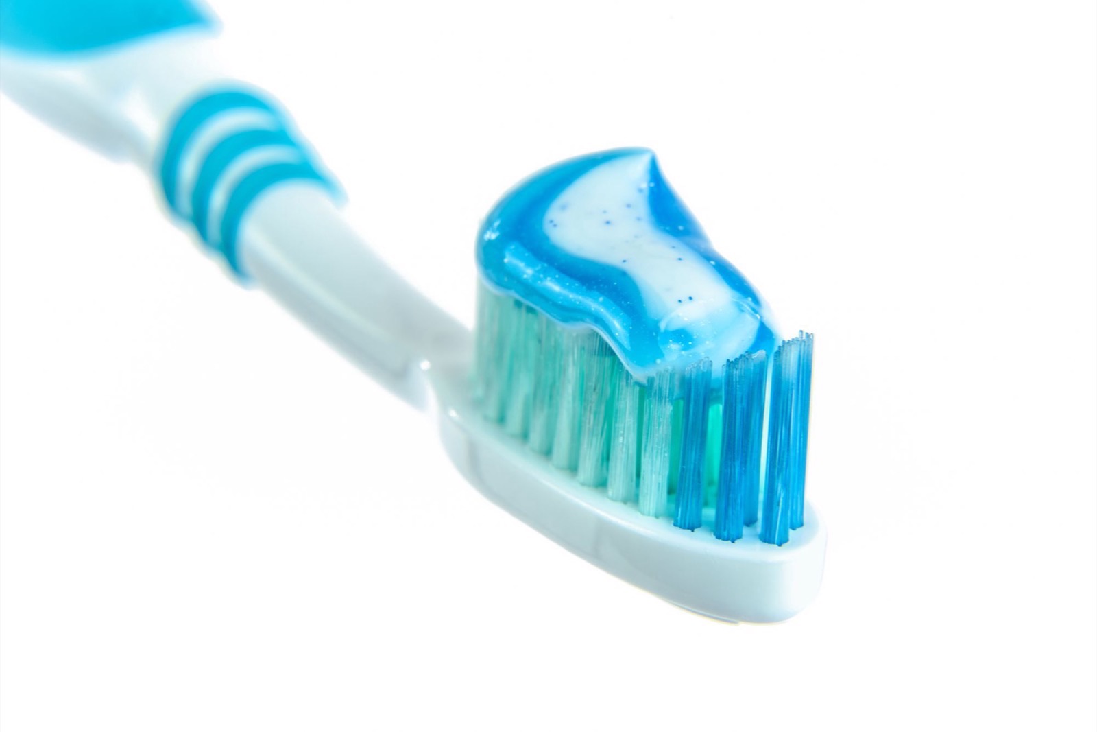 Hydroxyapatite trong mỹ phẩm: kem đánh răng, dạng nano và SCCS