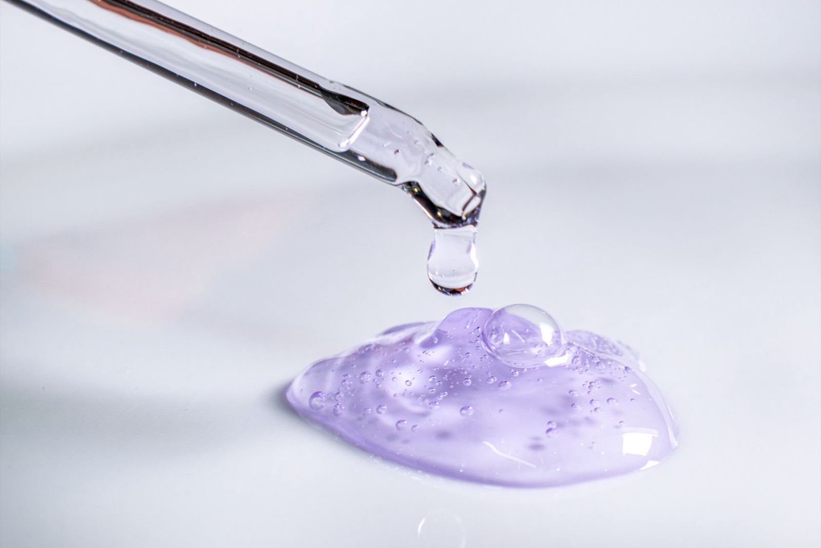 Polyglutamic acid (PGA) trong mỹ phẩm: công dụng và lưu ý