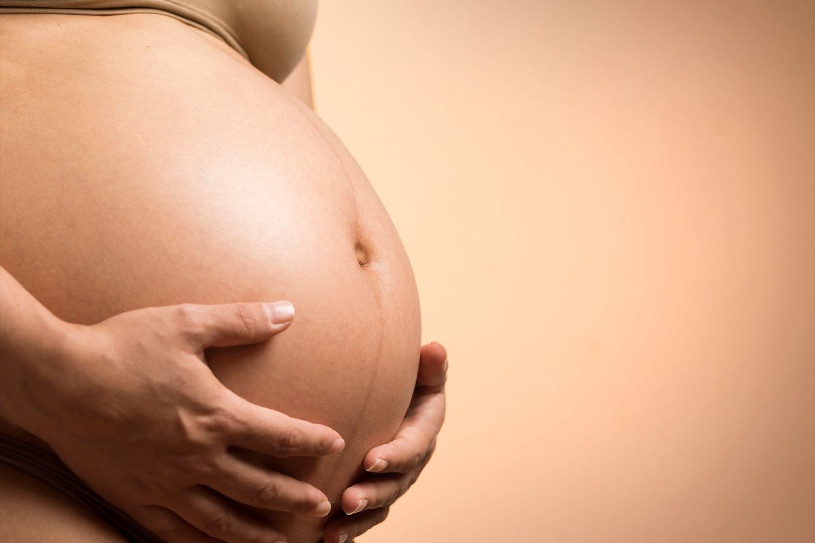 Rạn da: vì sao xuất hiện và mỹ phẩm giúp được gì